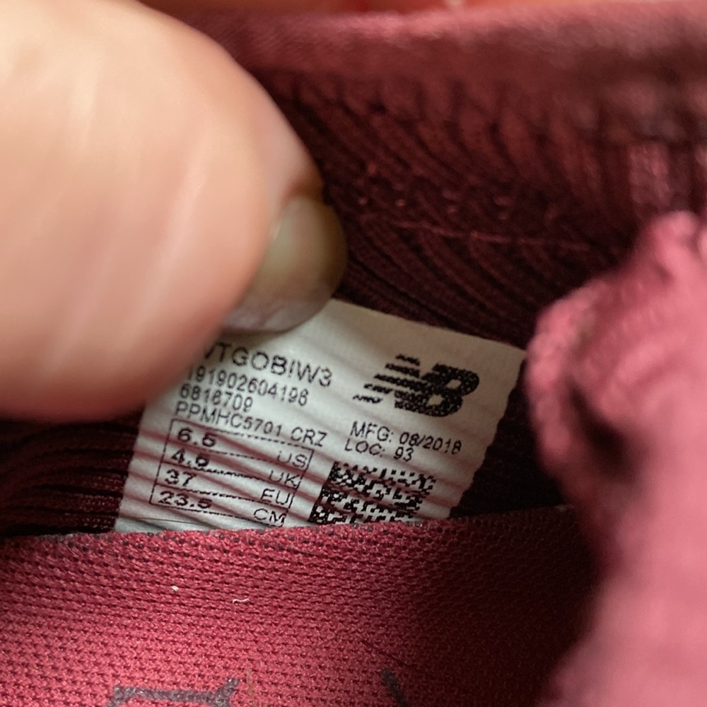New Balance - Picture 5 of 6